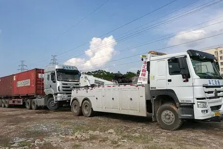 四川自贡附近24小时小时道路救援拖车 搭电救援 汽车维修|拖车服务