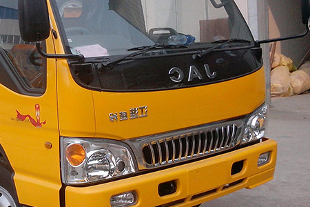 郑州拖车服务热线-速援道路救援汽车救援现场维修需要钱吗